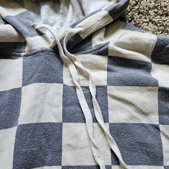 stitch & pine small checkered hoodie - Picture 4 of 5